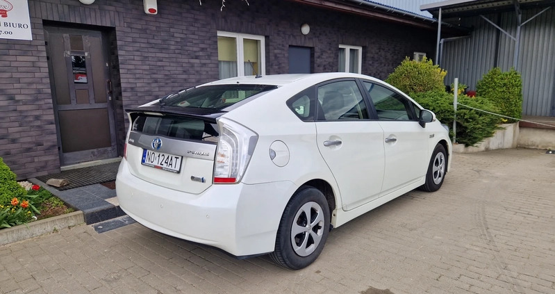 Toyota Prius cena 57900 przebieg: 104000, rok produkcji 2013 z Kłodzko małe 352